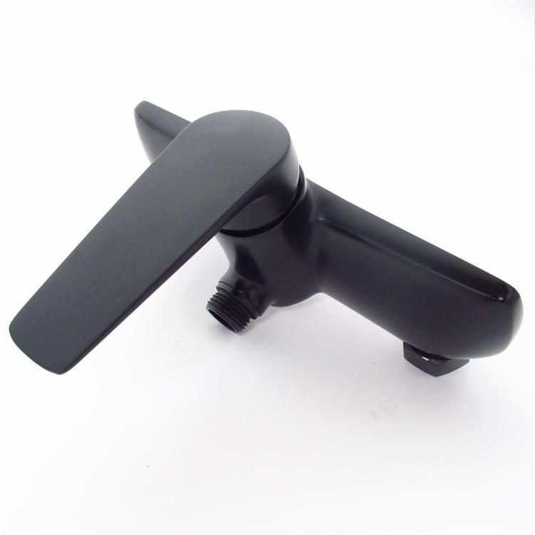 single handle matte black faucet