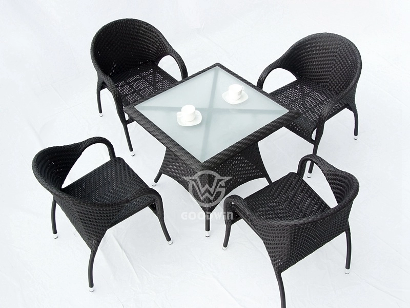 Outdoor Synthetic Wicker Dining Set For 4