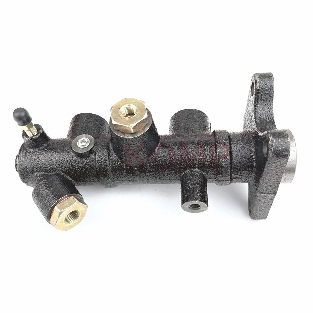 Brake Master Cylinder W047-43-400 for Mazda