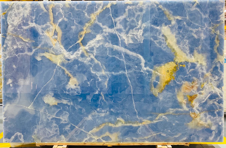 onyx stone slabs