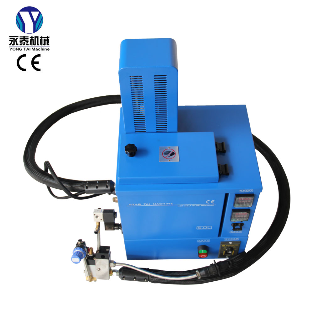 glue spraying machine